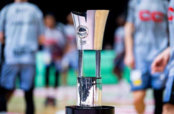 通过精准的 通过精准的