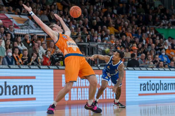 色的表现斩 色的表现斩