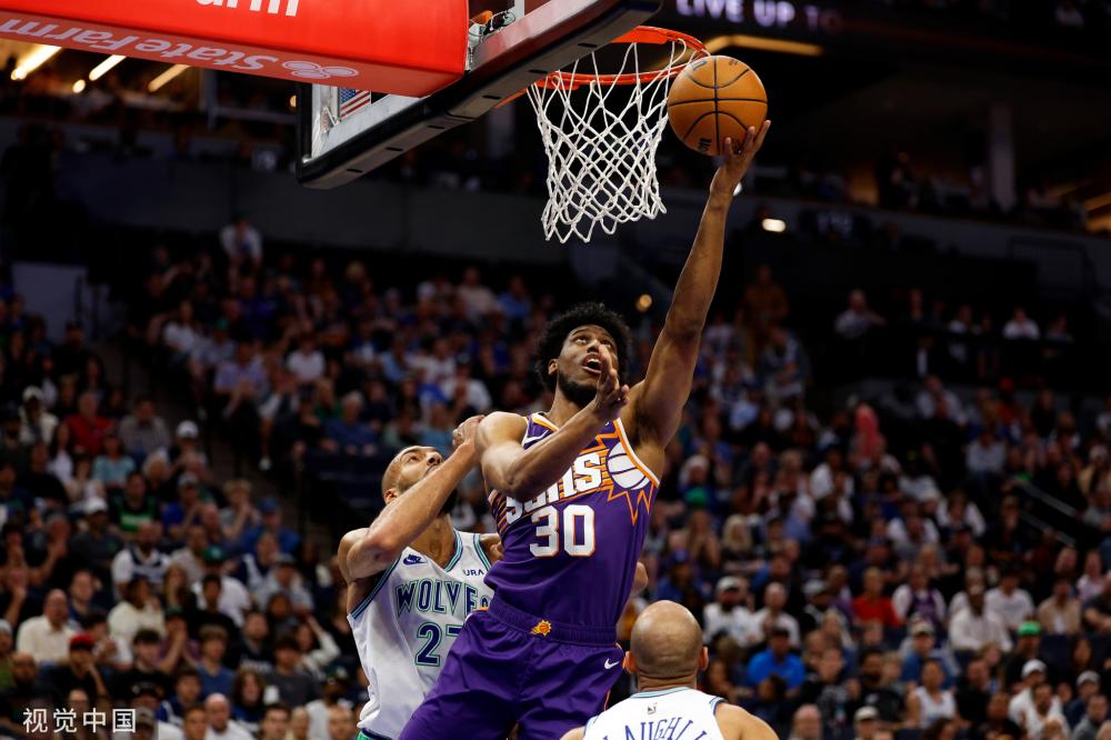 社交媒体传 社交媒体传