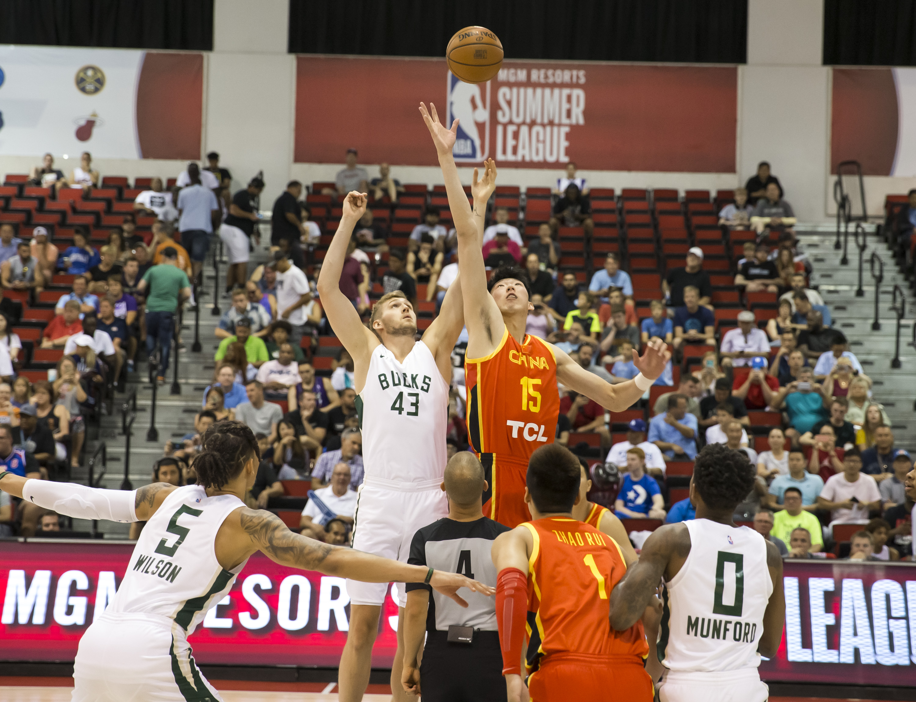 我可以帮你 我可以帮你