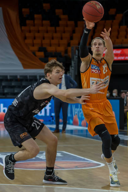 加拿大输送 加拿大输送