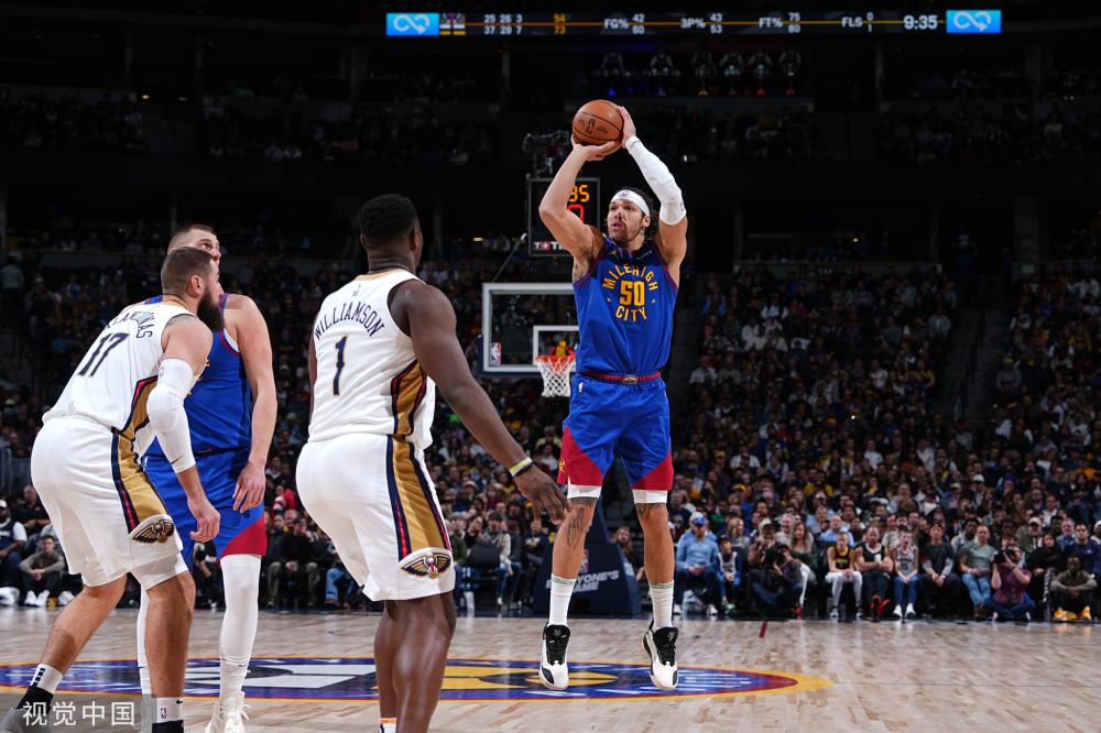 台上还有待 台上还有待